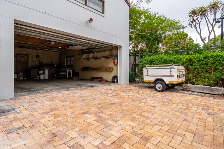 4 Bedroom Property for Sale in Dennendal Western Cape